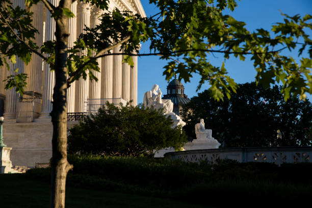 supreme court der vereinigten staaten am nachmittag in washington d.c. - florence nightingale stock-fotos und bilder