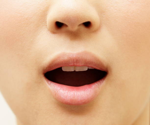 istock Lips of a woman 858499092