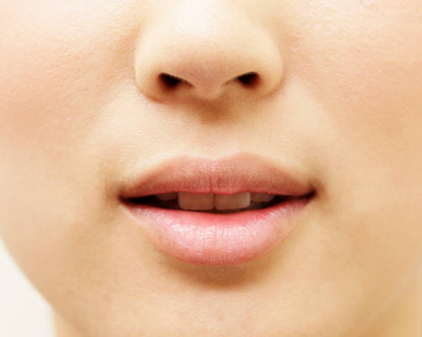 istock Lips of a woman 858499102