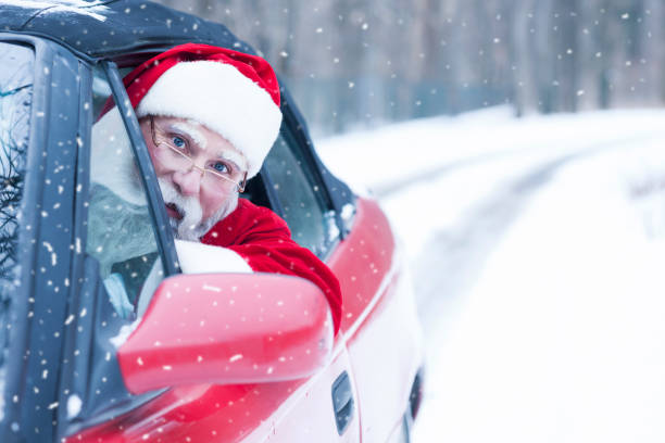istock Santa Claus at car 858607774