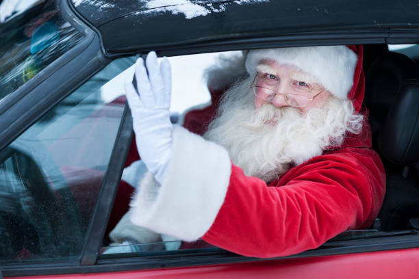 istock Santa Claus at car 858608052