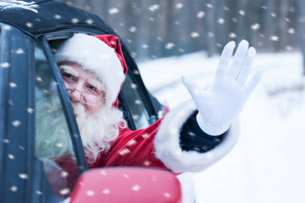 istock Santa Claus at car 858631328