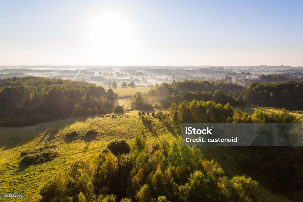 ชนบทหมอกวิวด้านบน - ไม่มีค่าลิขสิทธิ์ กลางแจ้ง - การตั้งค่า ภาพสต็อก ชนบทหมอกวิวด้านบน - ไม่มีค่าลิขสิทธิ์ กลางแจ้ง - การตั้งค่า ภาพสต็อก