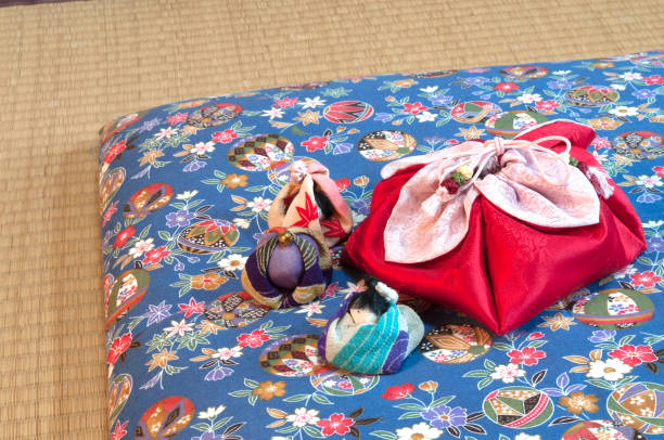 istock Japanese style red purse 858659214