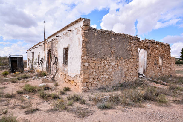istock Abandoned Desert House Exterior 858682058