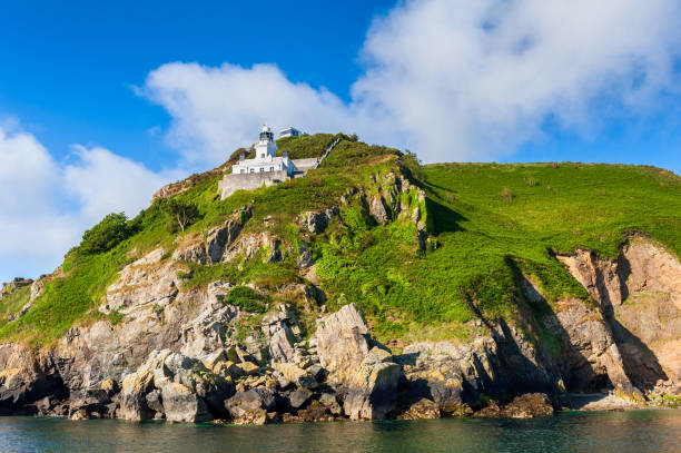 사크에 등 대 - beauty in nature cloud rocky coastline rock 뉴스 사진 이미지