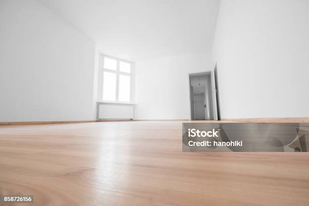 Leeren Raum Holzboden In Neue Wohnung Stockfoto und mehr Bilder von Aufnahme von unten - Aufnahme von unten, Holzboden, Boden