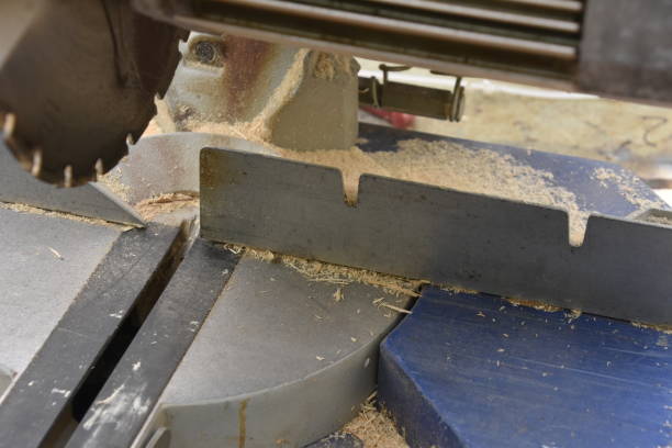 istock A saw cutting wood in a wood shed 858727664
