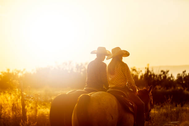 istock Cowboys and Cowgirls 858770214