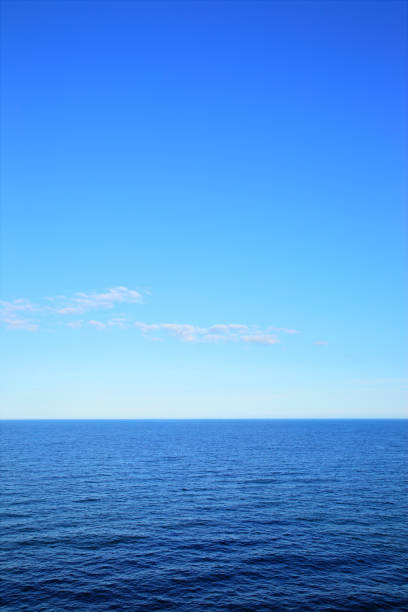 istock Seascape with sea horizon 858852992