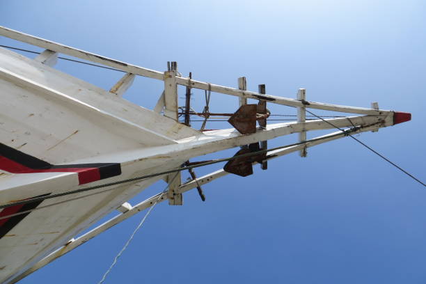 スンダ クラパ港で phinisi - traditional culture tall ship mast sailing ship ストックフォトと画像