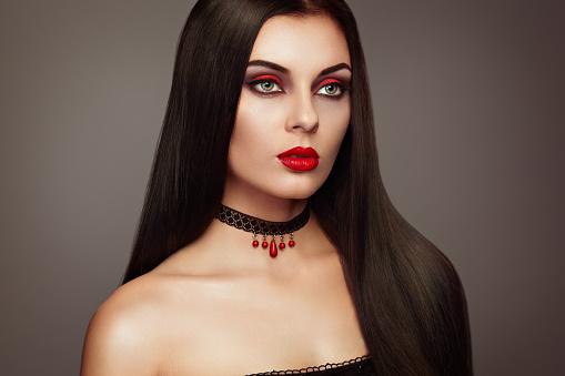 Chân Dung Người Phụ Nữ Ma Cà Rồng Halloween Hình ảnh Sẵn có - Tải xuống Hình ảnh Ngay bây giờ - Halloween - Ngày lễ, Mỹ phẩm, Trang điểm lên sân khấu - iStock Chân Dung Người Phụ Nữ Ma Cà Rồng Halloween Hình ảnh Sẵn có - Tải xuống Hình ảnh Ngay bây giờ - Halloween - Ngày lễ, Mỹ phẩm, Trang điểm lên sân khấu - iStock
