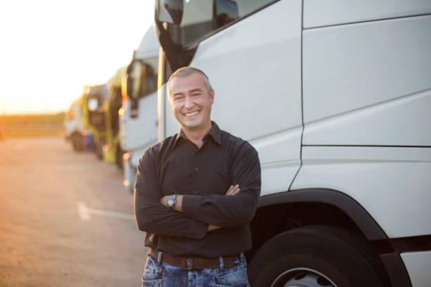 truck driver - fleet of vehicles imagens e fotografias de stock