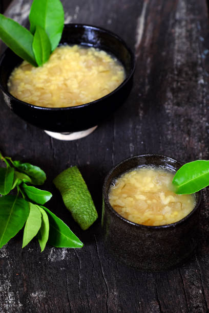 istock grapefruit sweet gruel, Vietnamese sweet soup 859016910