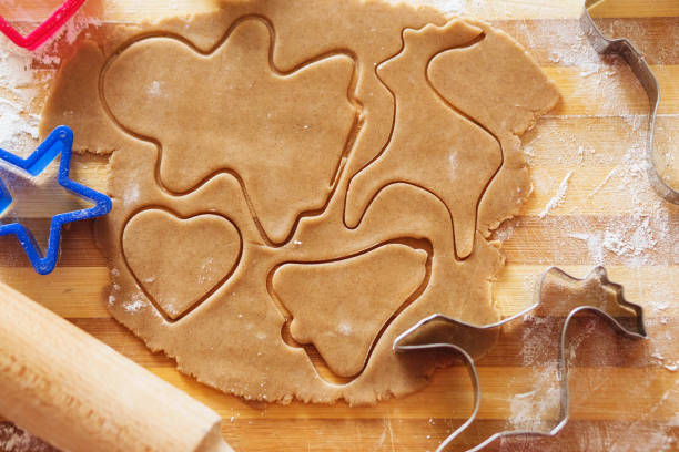 istock Gingerbread in the shape of a stylized human and other shapes. 859084374