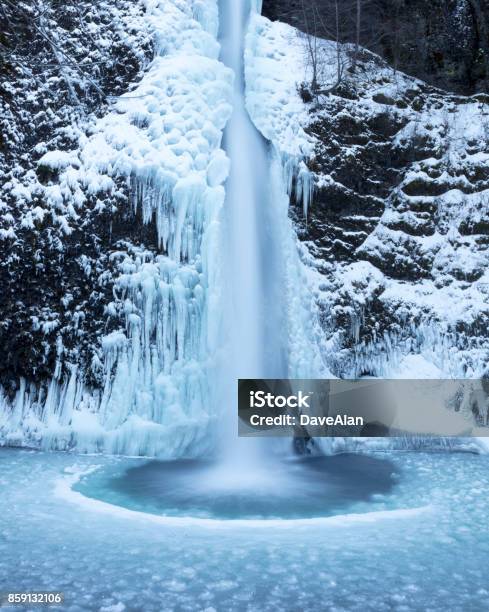 Horsetail Falls Frozen Stock Photo - Download Image Now - Waterfall, Cold Temperature, Frozen