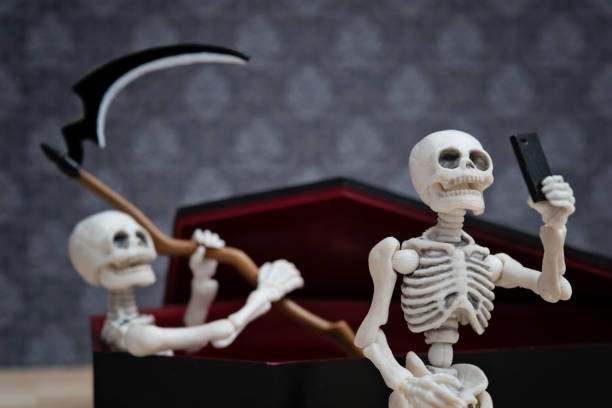 istock Selfie with a dead friend 859210626