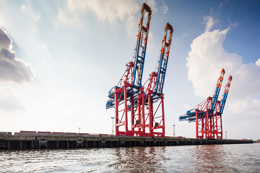 Giant container cranes in Hamburg harbour. Image taken with Canon 5Ds and tilt-shift 17 mm 4.0.