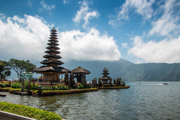 istock Ulun Danu Bratan Hindu Temple 859285240