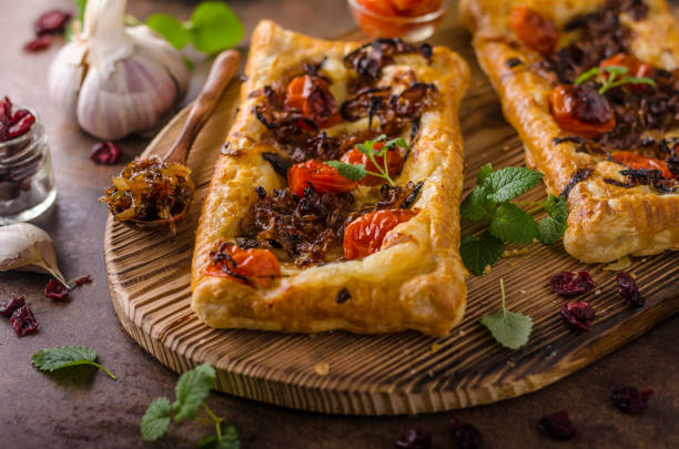istock Puff pastry vegetarian pizza 859347960
