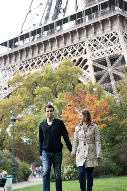 istock young couple in Paris 859397194