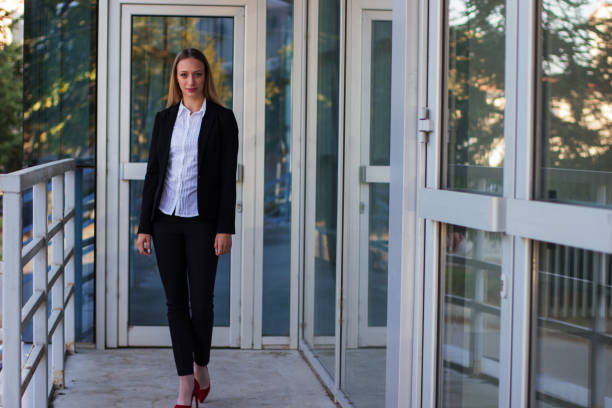 istock Business woman 859433834