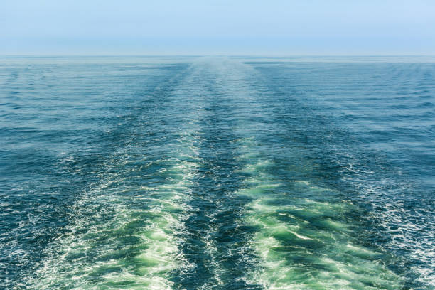 istock Perspective view of ship wake on sea. 859547364