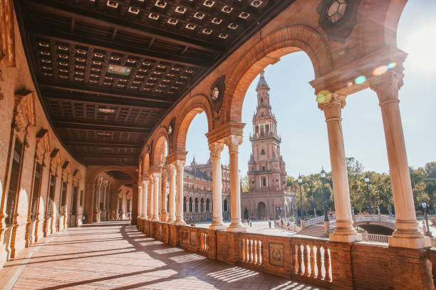 plaza de espana in sevilla, spanien. - seville sevilla fountain palacio espanol stock-fotos und bilder