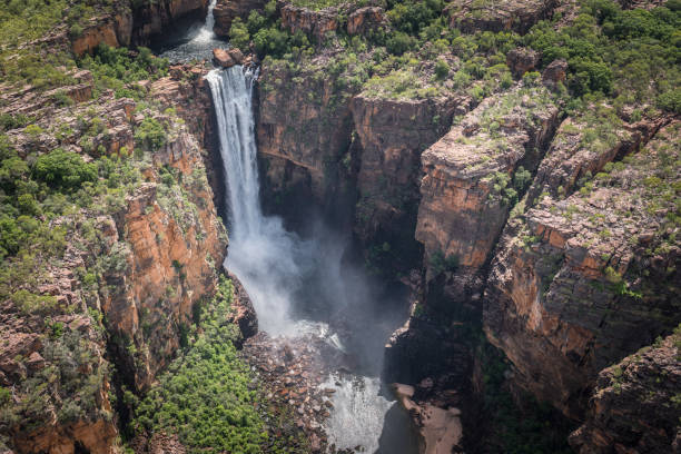 jim jim waterfall, kakadu - northern territory imagens e fotografias de stock