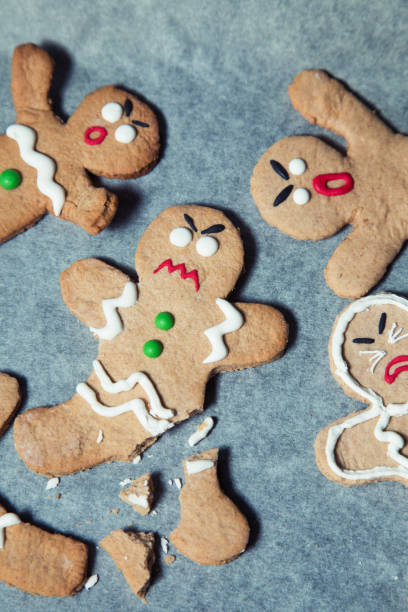 istock Homemade gingerbread man cookies 859583810
