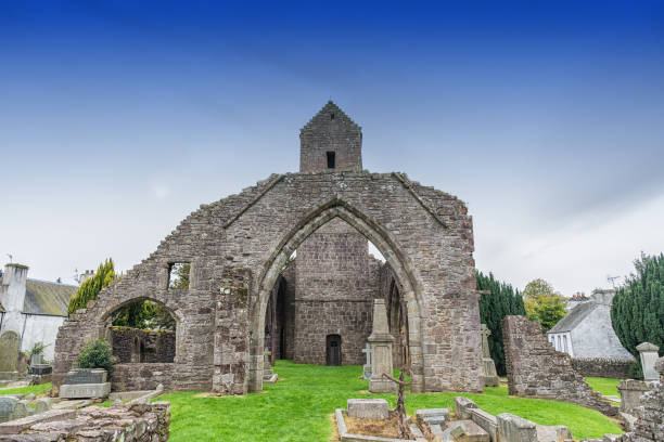 istock Muthill Old Church & Tower from Jacobite Times. 859624226