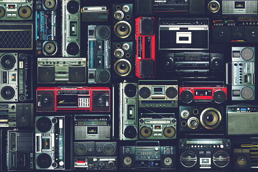 Pared vintage de radio boombox de los 80 photo