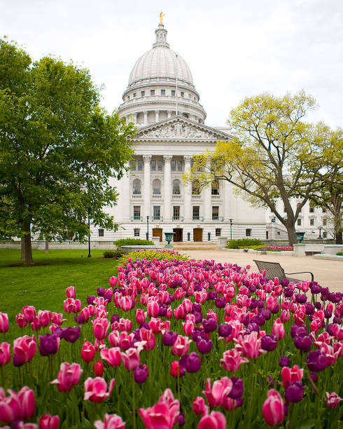 istock The Capitol Building in Madison 859680032