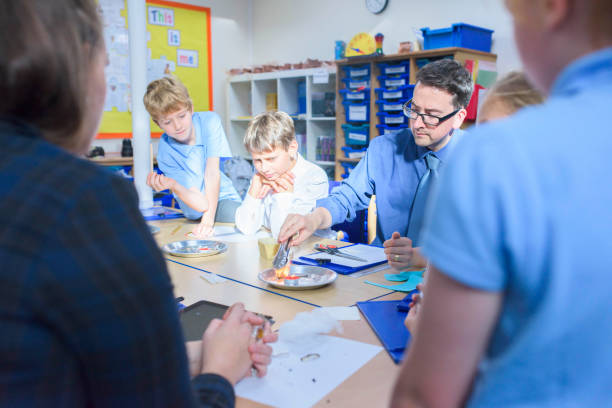 istock Education UK Primary School Science Lesson 859711916