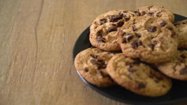 cookies with dark chocolate chips