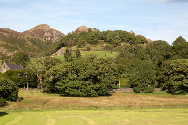 istock Mountain Peak in Snowdonia, Wales 860076858