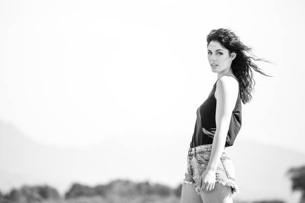 istock Brunette model wearing casual cloths and looking pretty 860084518