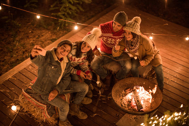 istock Right moment for selfie 860109750