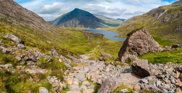 istock Ascension in Snowdonia 860117126