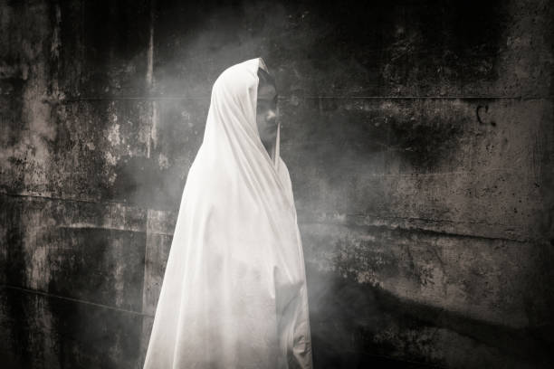istock Girl in white costume for Halloween 860120252