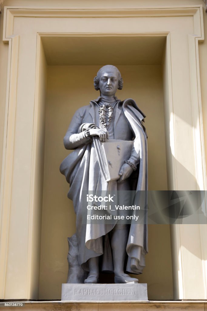 Statue of Raphael Morghen on the facade of the New Hermitage Building in St Petersburg, Russia. Architecture Stock Photo