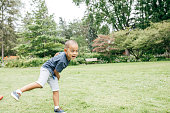 junge-spielt-baseball.jpg?b=1&s=170x170&k=20&c=QyWBh30tqLBzuffBdH-B7kS8iWfzU-XuSIObqjmCsdo=