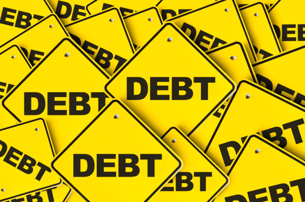 dívida - home finances recession newspaper finance - fotografias e filmes do acervo