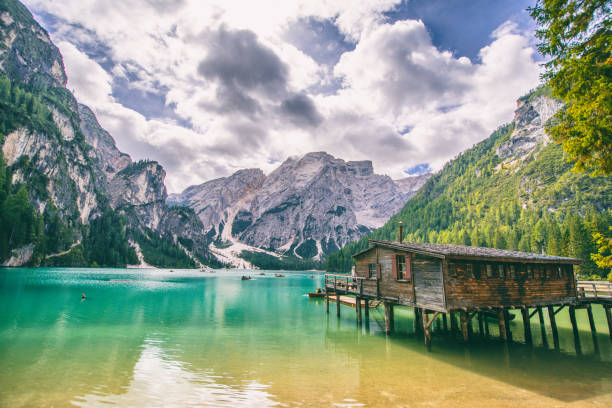 istock Lake Braies Wildsee 860195056