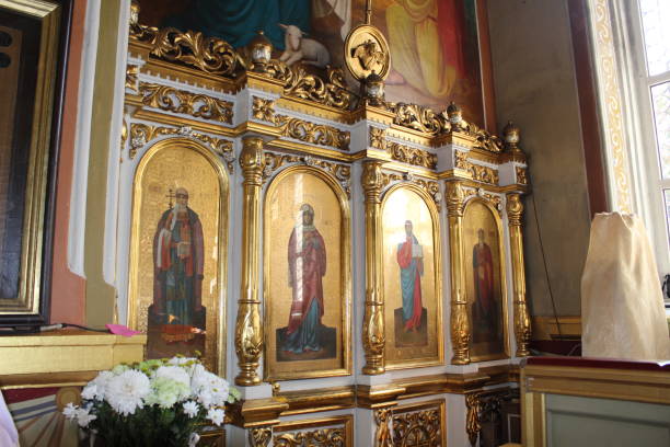 istock Icons inside the Orthodox Church 860267404