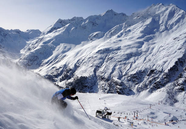 istock Extreme skiing in St. Anton, Austria 860269156