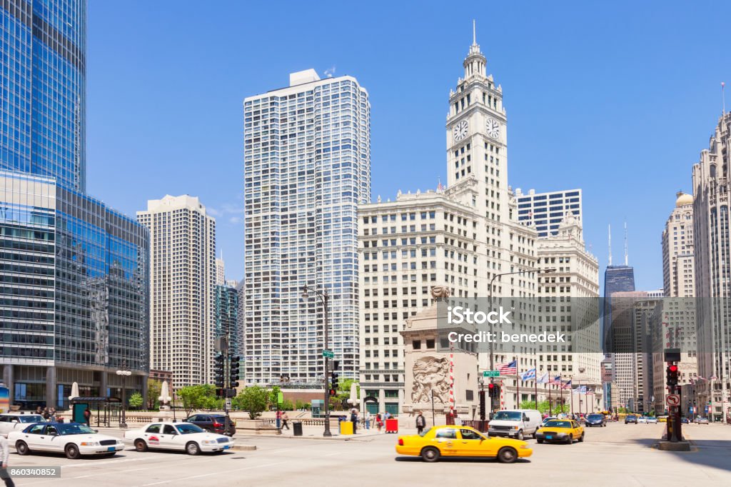 Downtown Chicago Loop Illinois USA Cityscape stock photograph of The Loop area and Michigan Avenue in downtown Chicago, Illinois, USA Michigan Avenue - Chicago Stock Photo