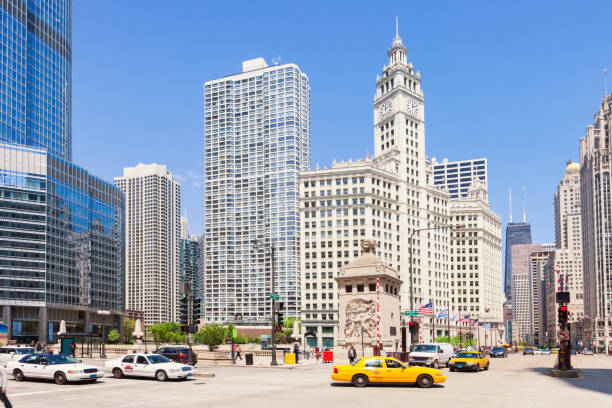 Downtown Chicago Loop Illinois USA Cityscape stock photograph of The Loop area and Michigan Avenue in downtown Chicago, Illinois, USA michigan avenue chicago stock pictures, royalty-free photos & images