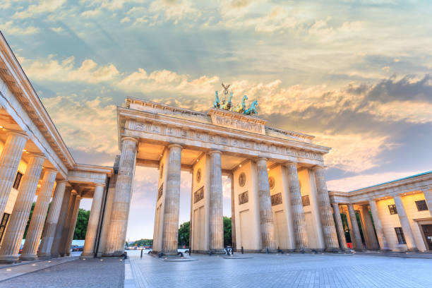 istock Berlin sunset city skyline at Brandenburg Gate (Brandenburger Tor), Berlin, Germany 860351768