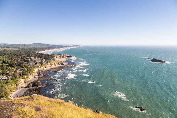 Stunning view of the Pacific coast between Newport and Lincoln in Oregon in the Northwest part of the USA, from a viewpoint off the 101 highway that follow the west coast from south to north.